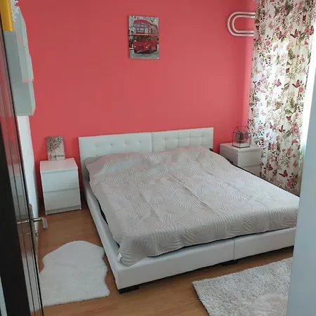 Appartement Apartament Central Renovat 3 *